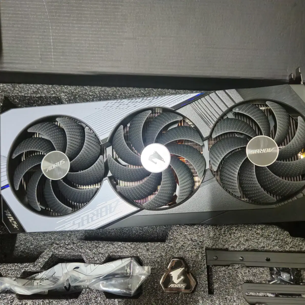 RTX 4080 Super 어로스마스터 풀박스 새제품급 판매합니다.