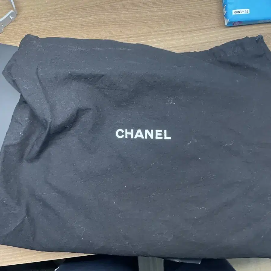 가격제안상품!!한정판 chanel 샤넬 클러치 레드 램스킨