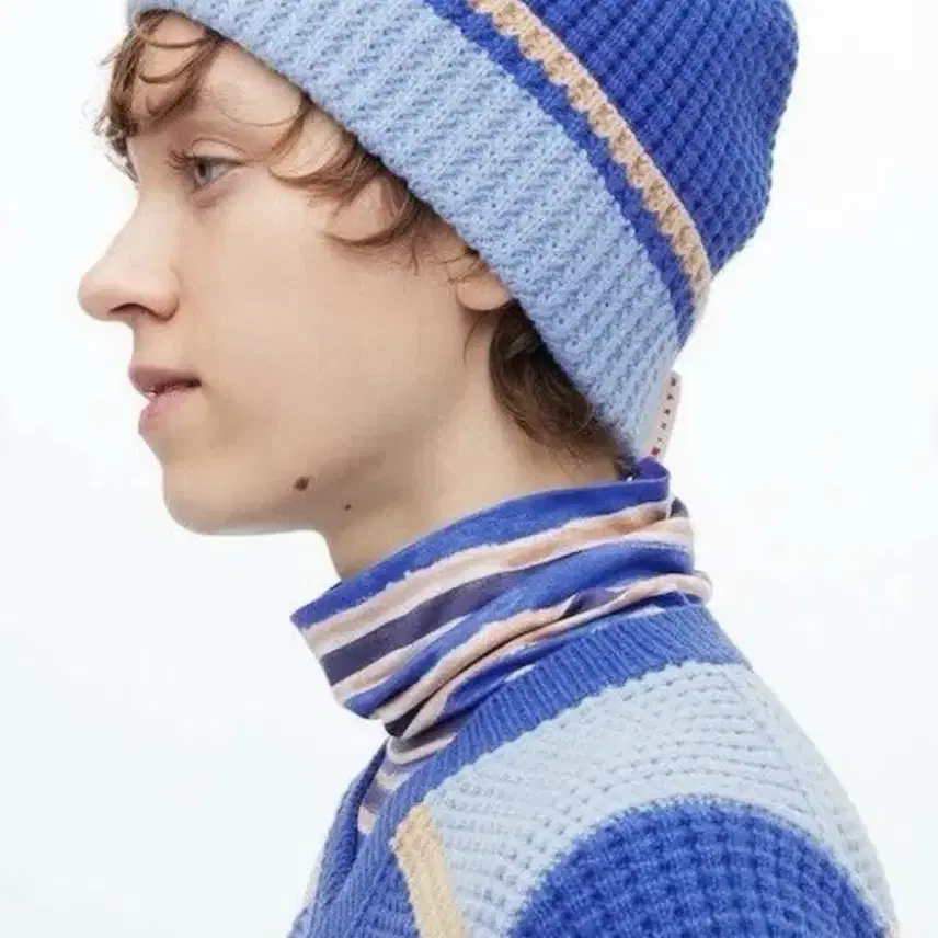 Uniqlo Marni Popcorn Knitted Beanie Blue