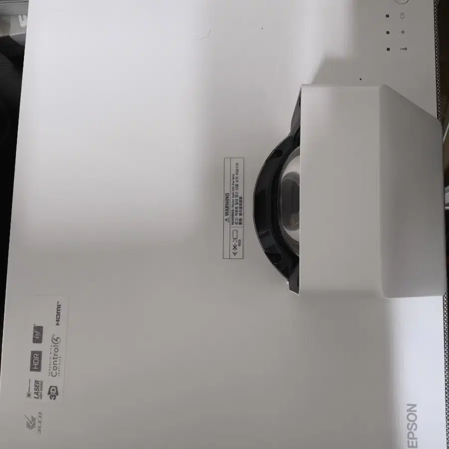 4K 3D 프로젝터 팝니다 epson eh-ls500w 초단초점 4k빔프