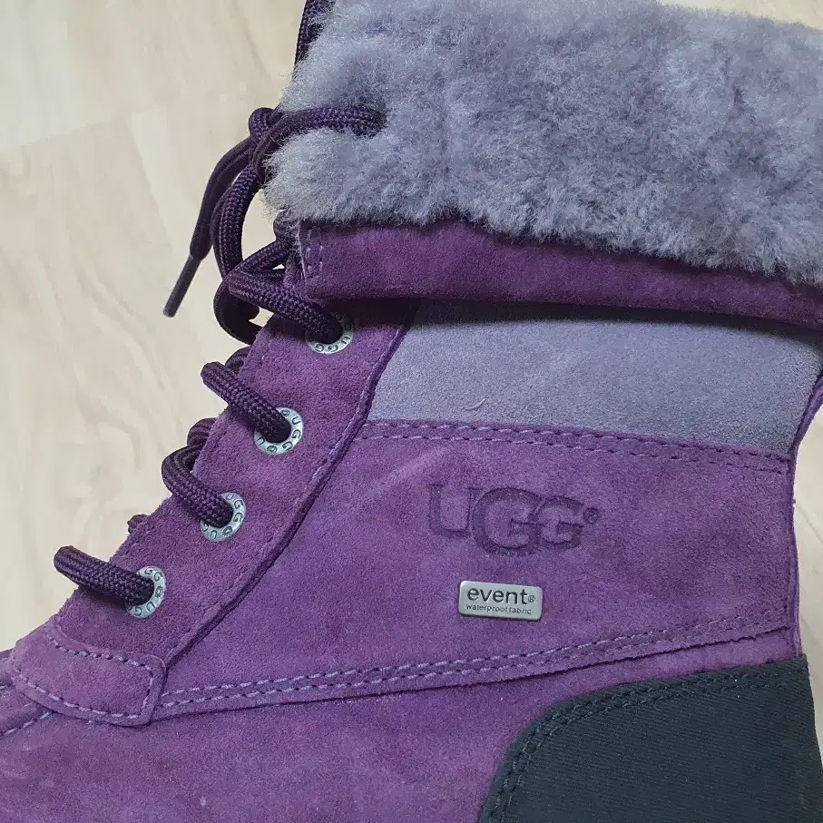 어그 UGG 비브람 워터프루프 방한부츠 210mm