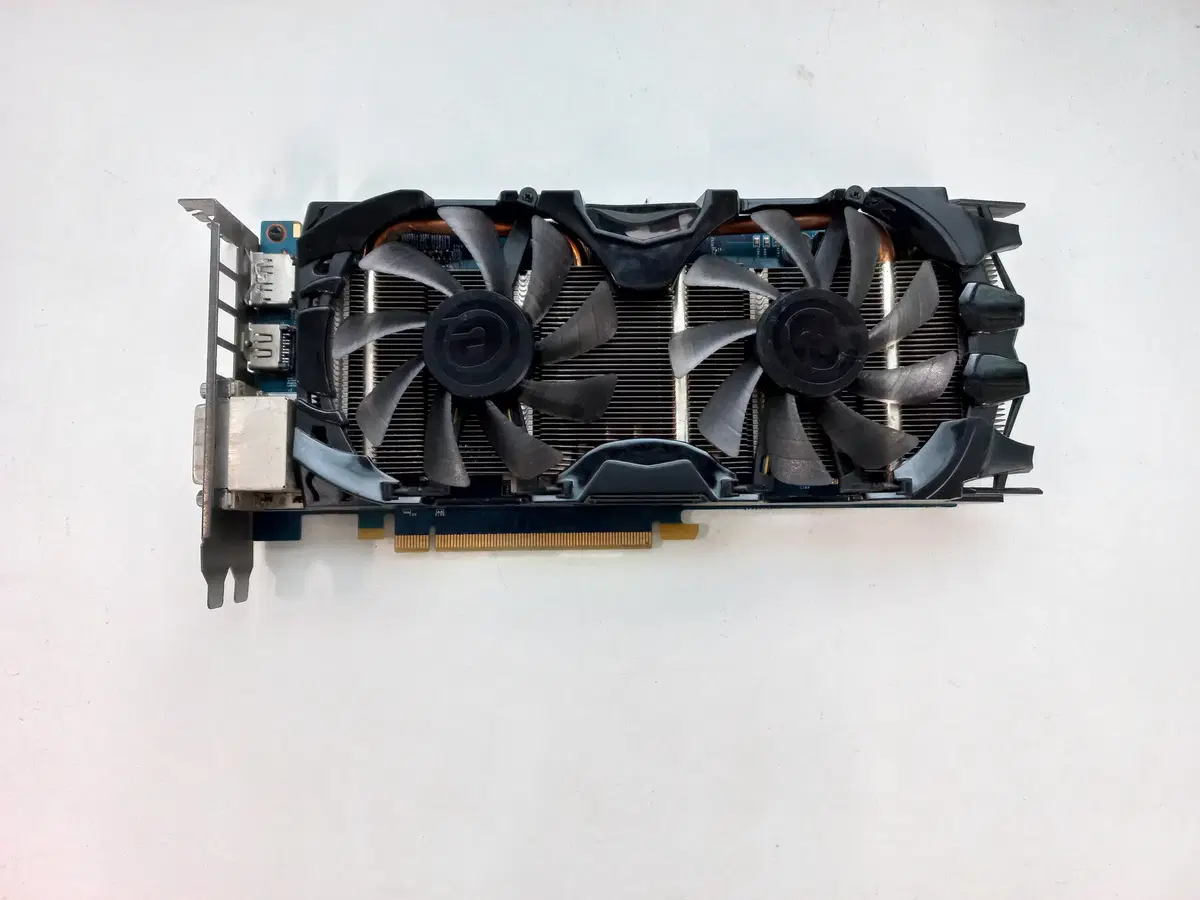 이엠텍 HV 지포스 GTX660 D5 2GB 듀얼팬