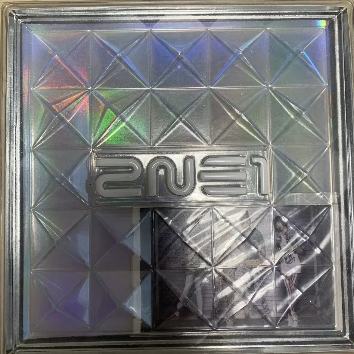 2NE1 앨범 팝니다(포토카드 포함)