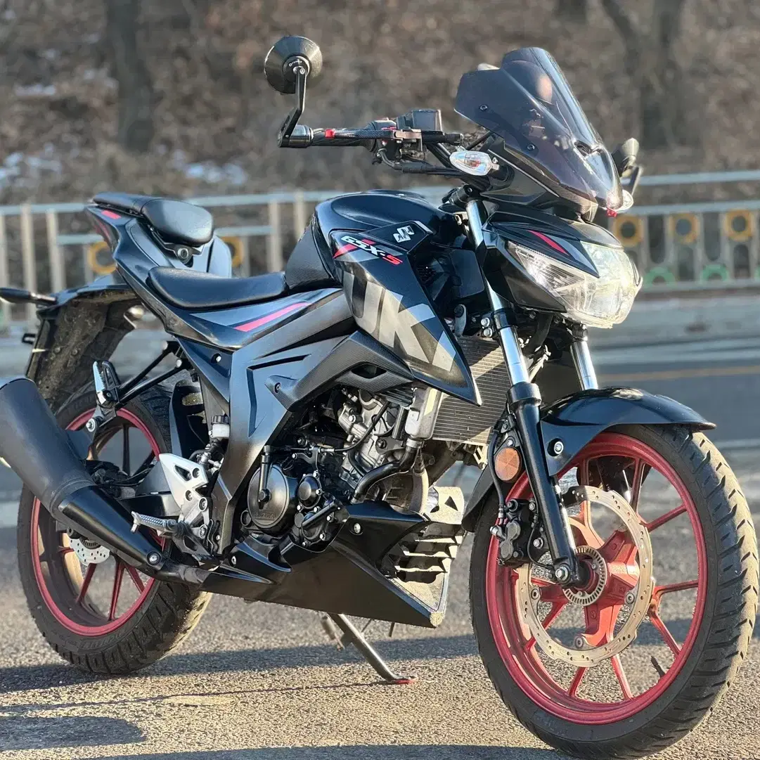 gsxs125 19년식 딱2만키로 무꿍 동급차량중 최상급 저렴히판매합니다