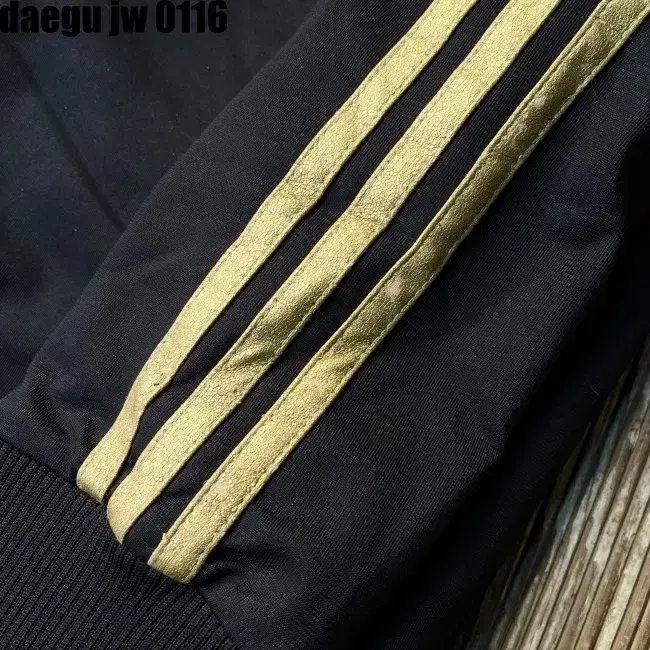 105 ADIDAS ZIPUP 아디다스 집업