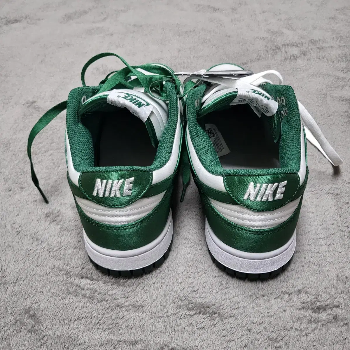 (W) Nike Dunk Low White Team Green