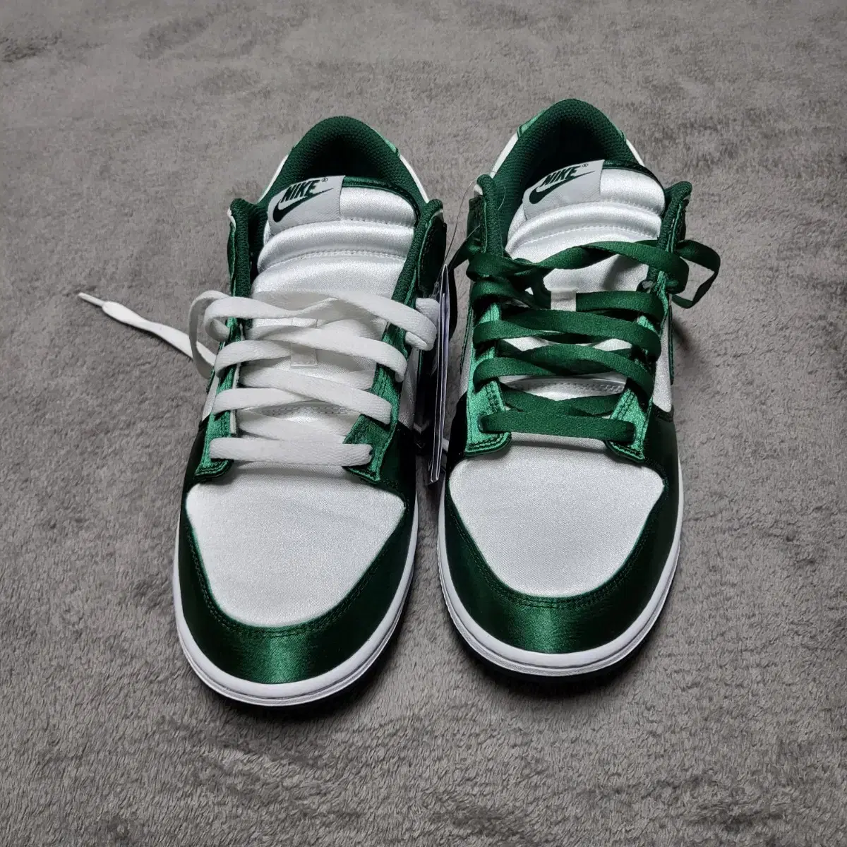 (W) Nike Dunk Low White Team Green