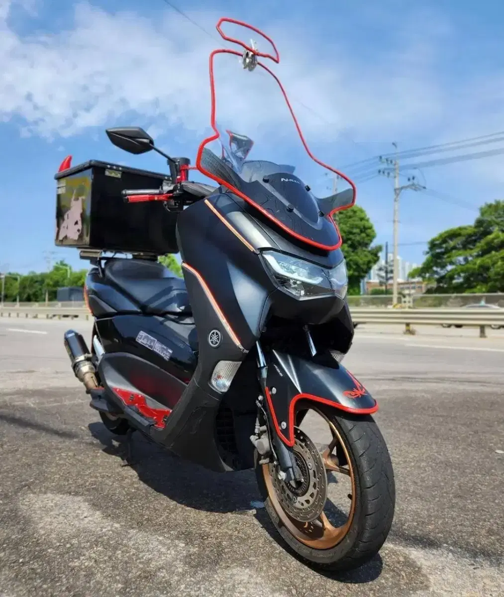 YAMAHA NMAX125 22년식 세미튜닝차량