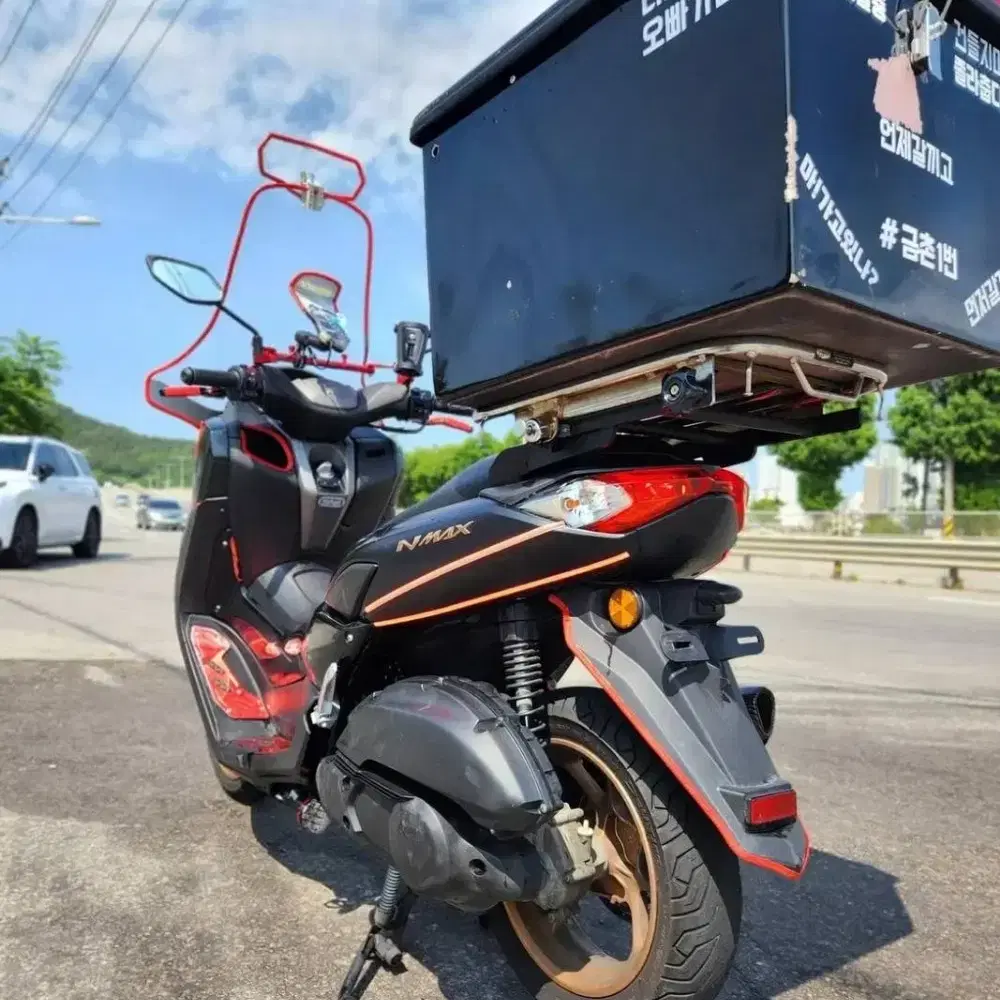 YAMAHA NMAX125 22년식 세미튜닝차량