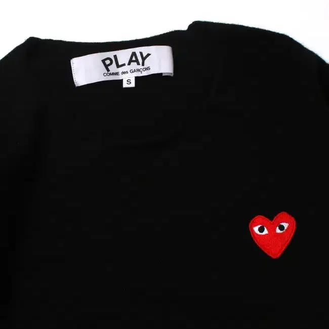 COMME DES GARCONS