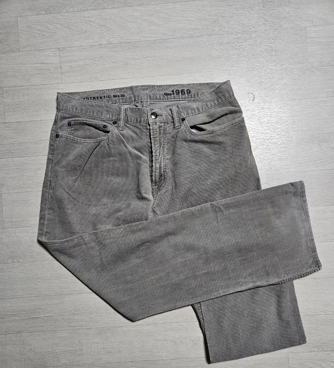 Gap pants