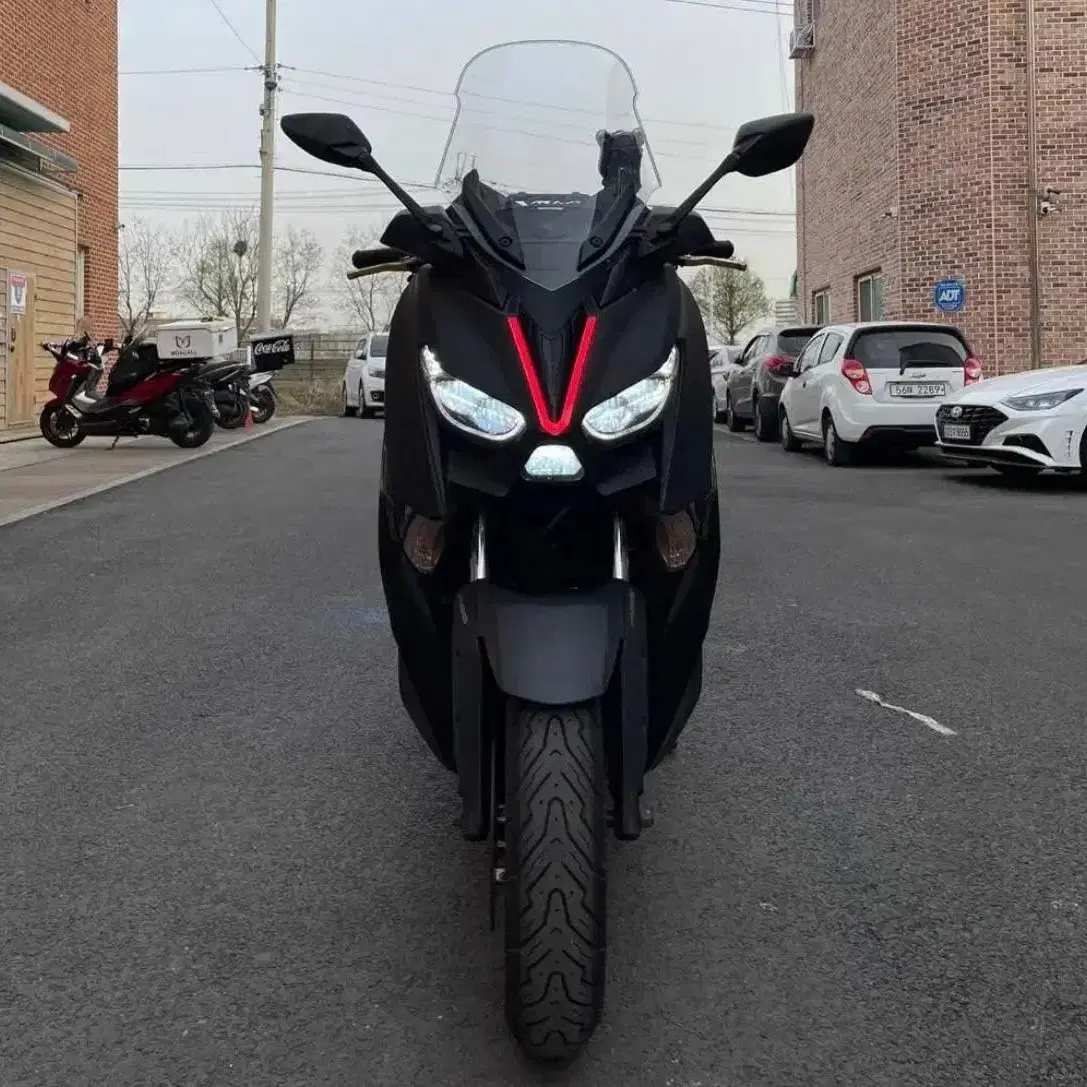 YAMAHA X-MAX300 20년식 저렴하게 판매합니다