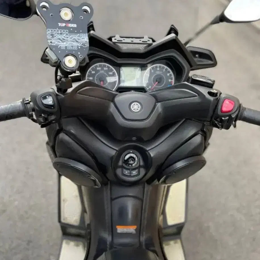 YAMAHA X-MAX300 20년식 저렴하게 판매합니다