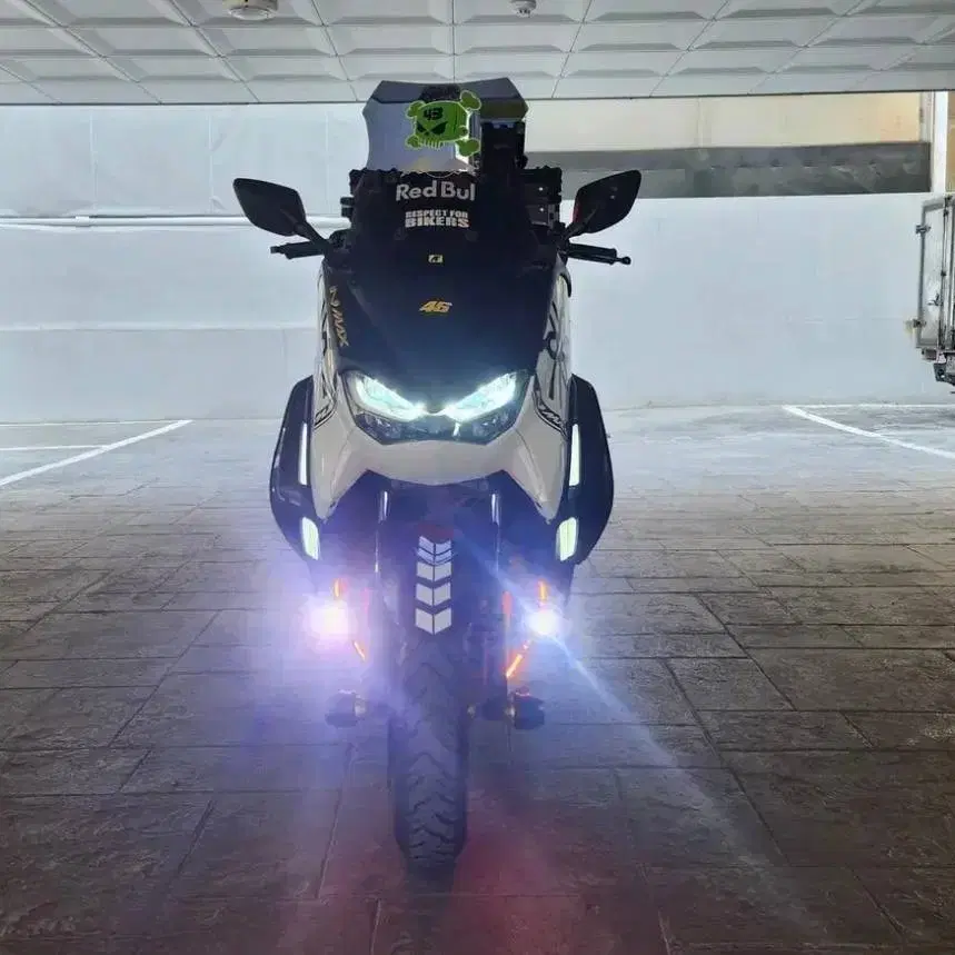 YAMAHA NMAX125 22년식 데칼 세미튜닝