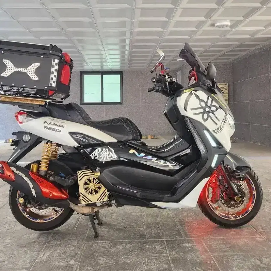 YAMAHA NMAX125 22년식 데칼 세미튜닝