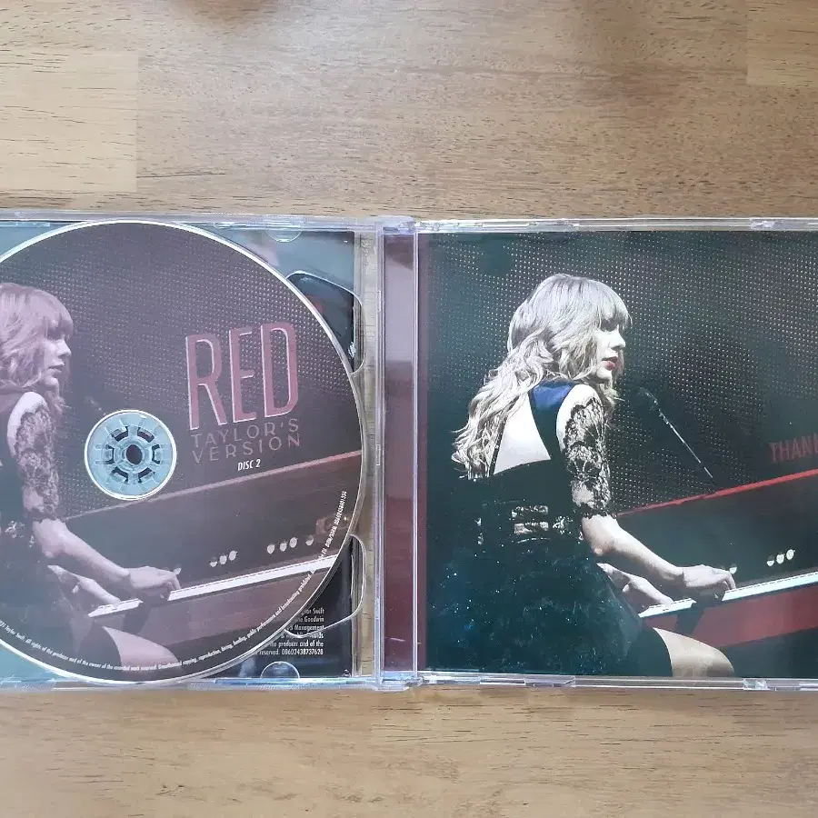 테일러 스위프트 Red (Taylor's version)