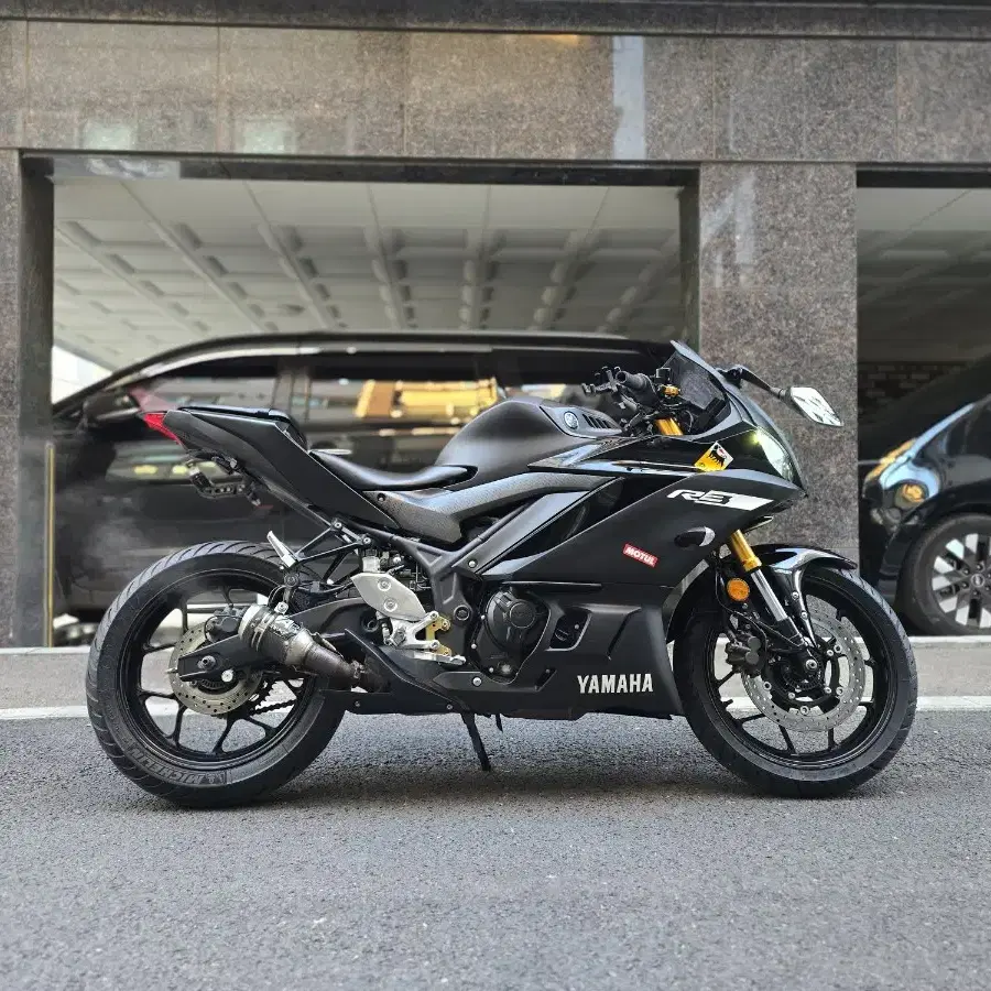 2019년식 야마하 YZF-R3 블랙 A급상태! 옵션다수차량! 판매