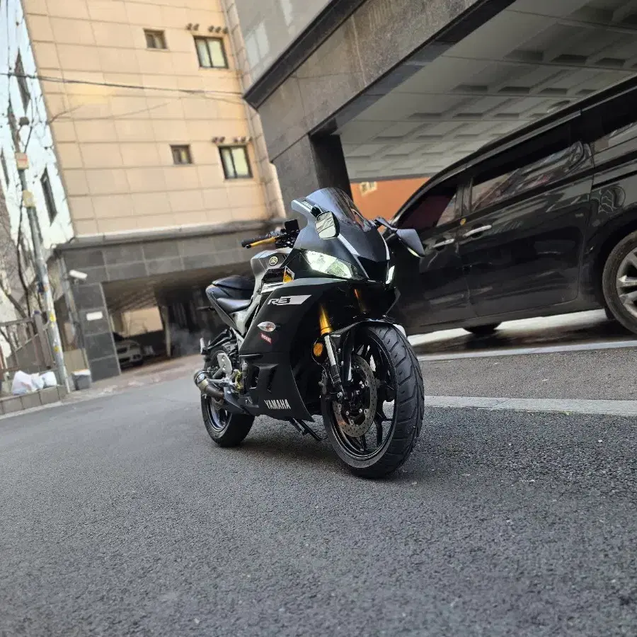 2019년식 야마하 YZF-R3 블랙 A급상태! 옵션다수차량! 판매