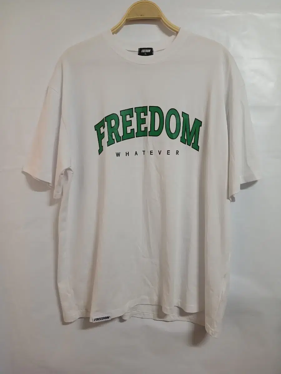 (XL 105) FREEDOM Vahn-sap-teu-yi