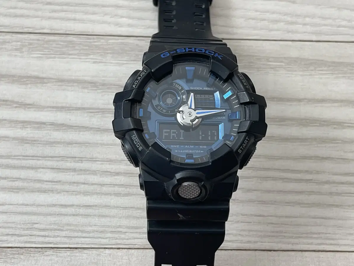 (지샥 브랜드 판매) G-SHOCK 빅페이스 메탈릭블루 GA-710