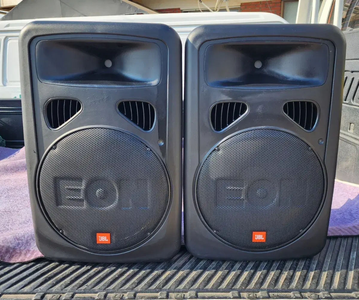 JBL EON15 G2 스피커