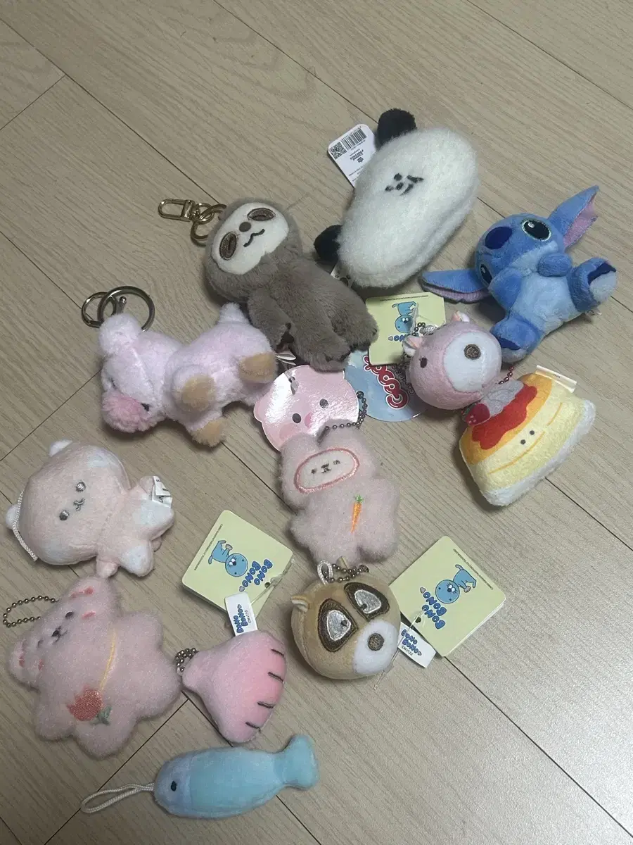 Safe payment in progress) Not sold! Doll keyring + gacha