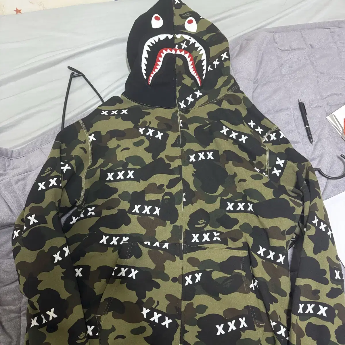 BEEF XXX Collaboration Shark Hoodie 2XL Sold