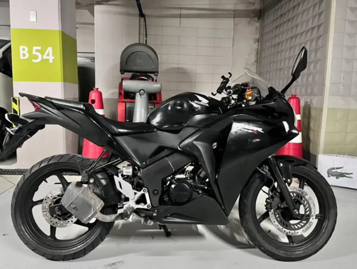 cbr125 (11년식 37xxx키로)