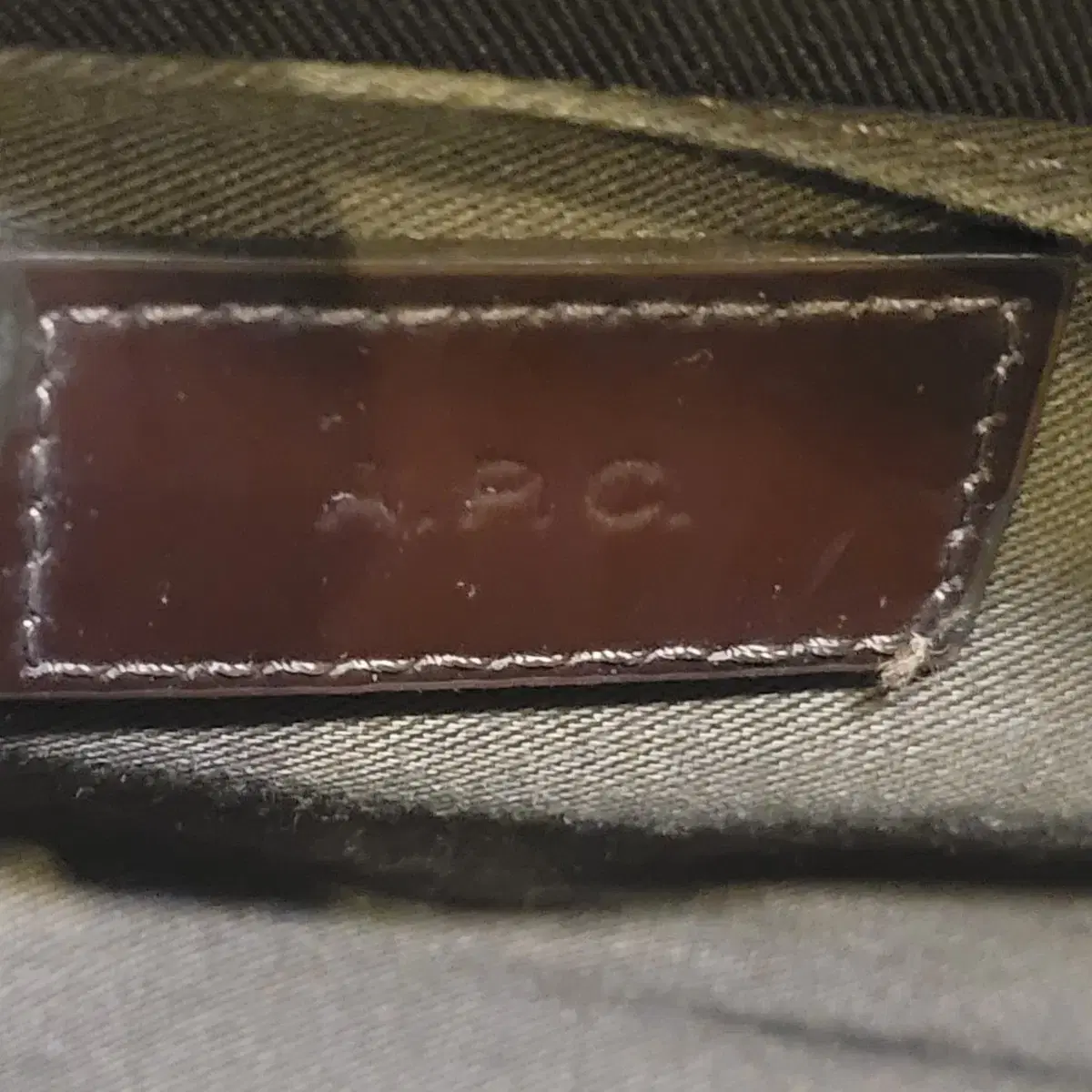 A.P.C 아페쎄 하프문백