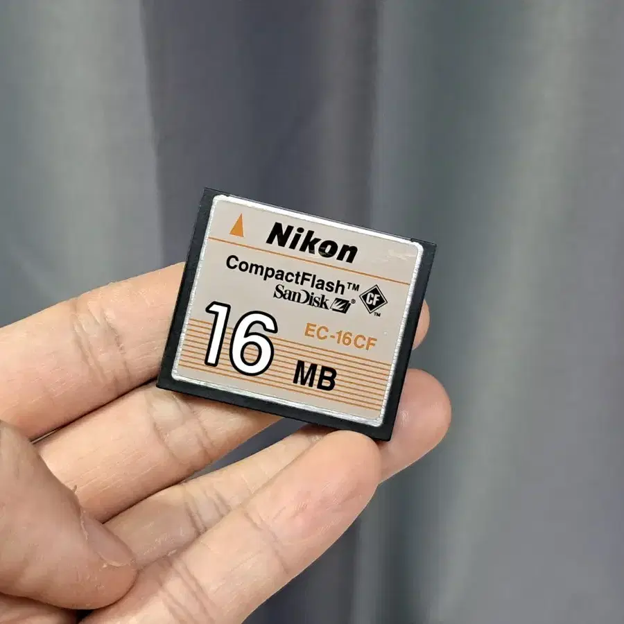 니콘 Nikon 16MB CF카드 저용량 카드