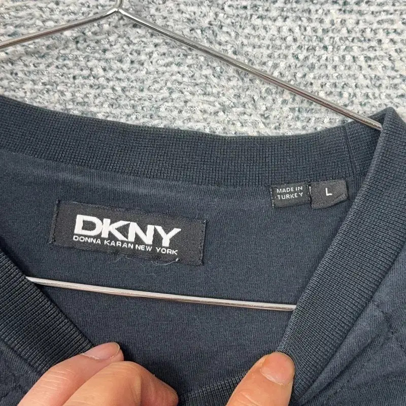 DKNY 퀄팅 네이비 맨투맨 L