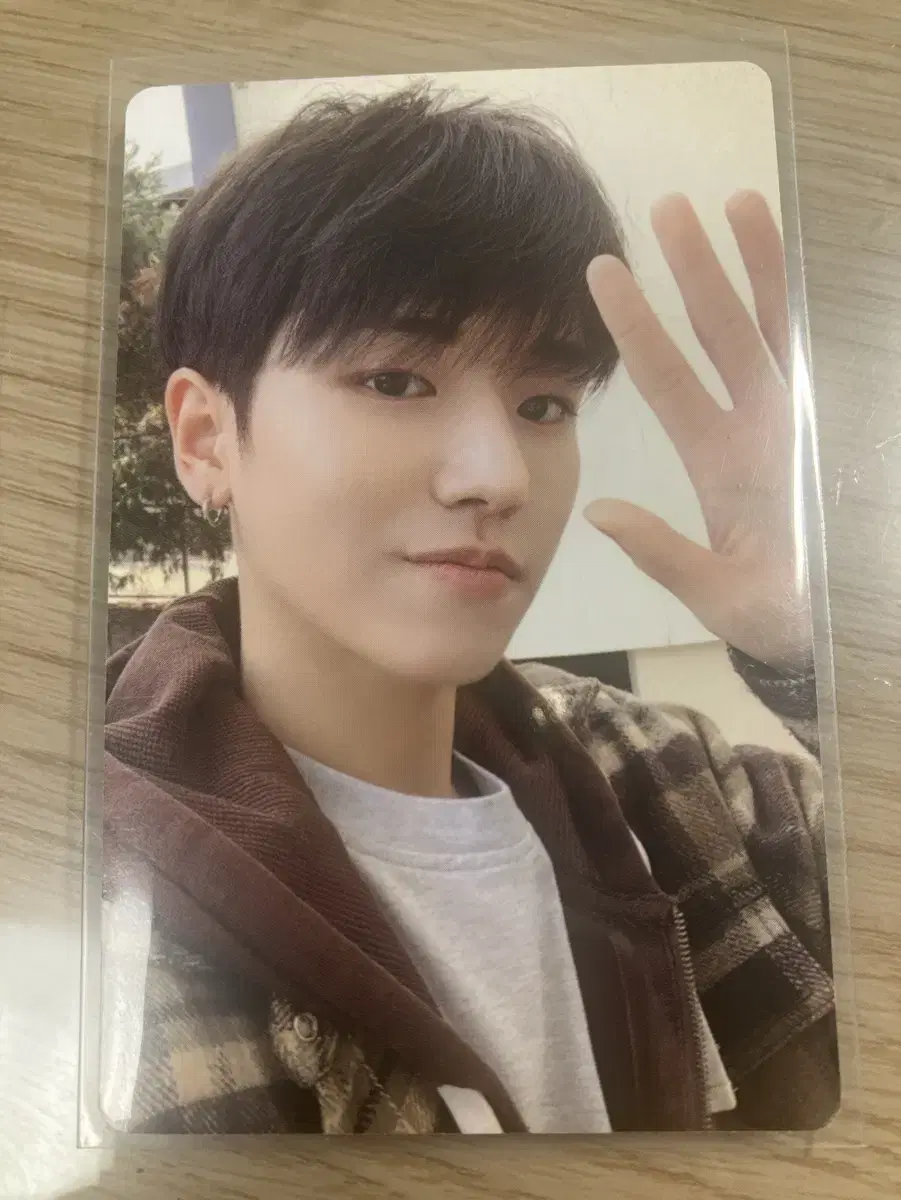 Boynextdoor whoCrunch riwoo photocard Sell