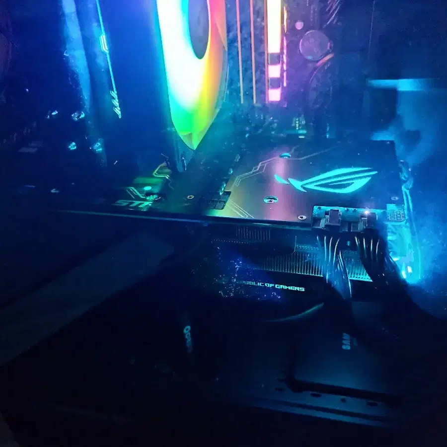 ASUS ROG RTX2080 SUPER 판매합니다