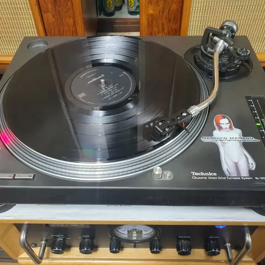 Technics SL-1200MK3 턴테이블