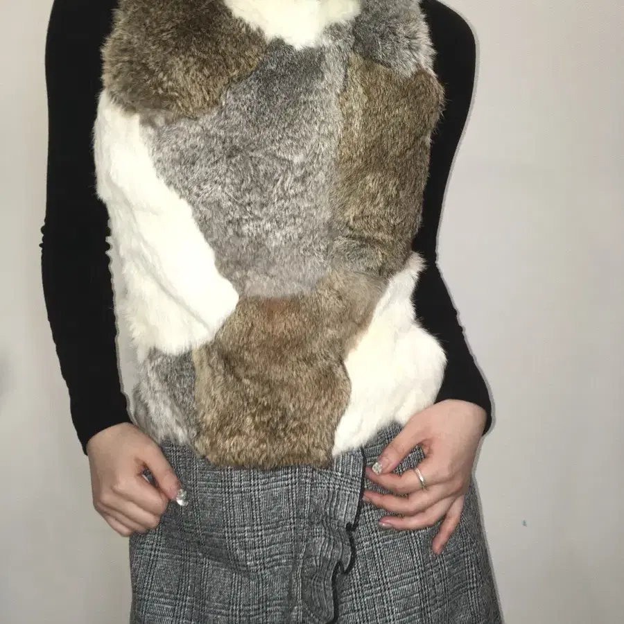 Jpn vintage fur knit vest