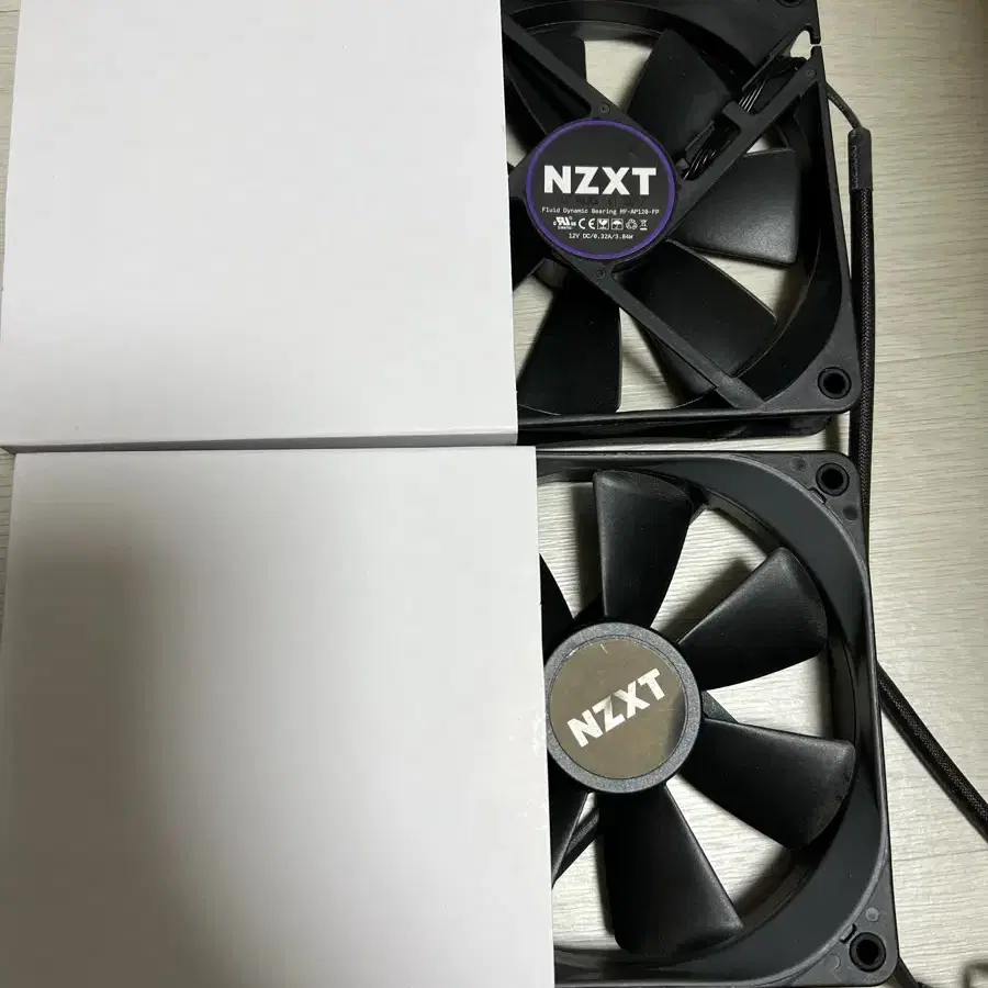 NZXT KRAKEN X52 수냉쿨러 판매합니다.