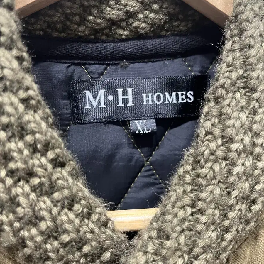 M.H Homes 누빔패딩