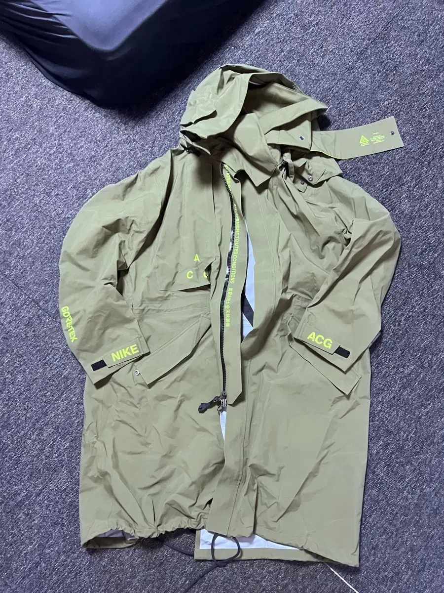 Nike M NRG ACG Gore-Tex Coat Olive