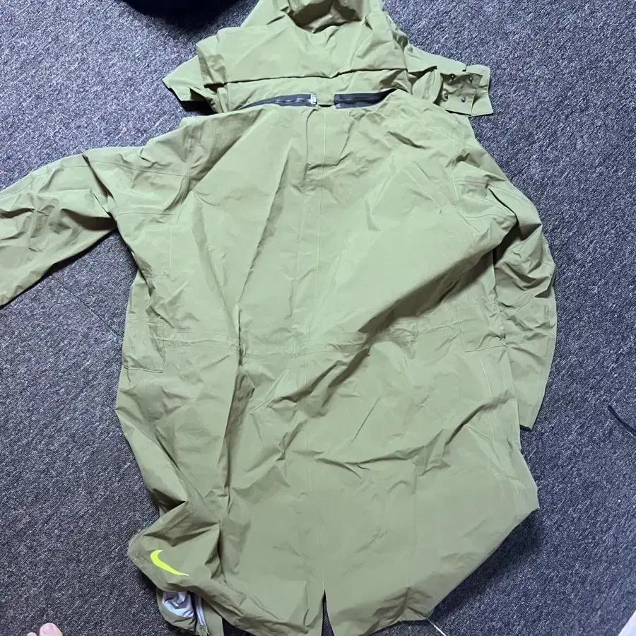 Nike M NRG ACG Gore-Tex Coat Olive