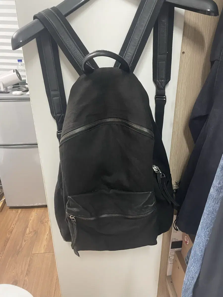 해칭룸 leather daypack 백팩