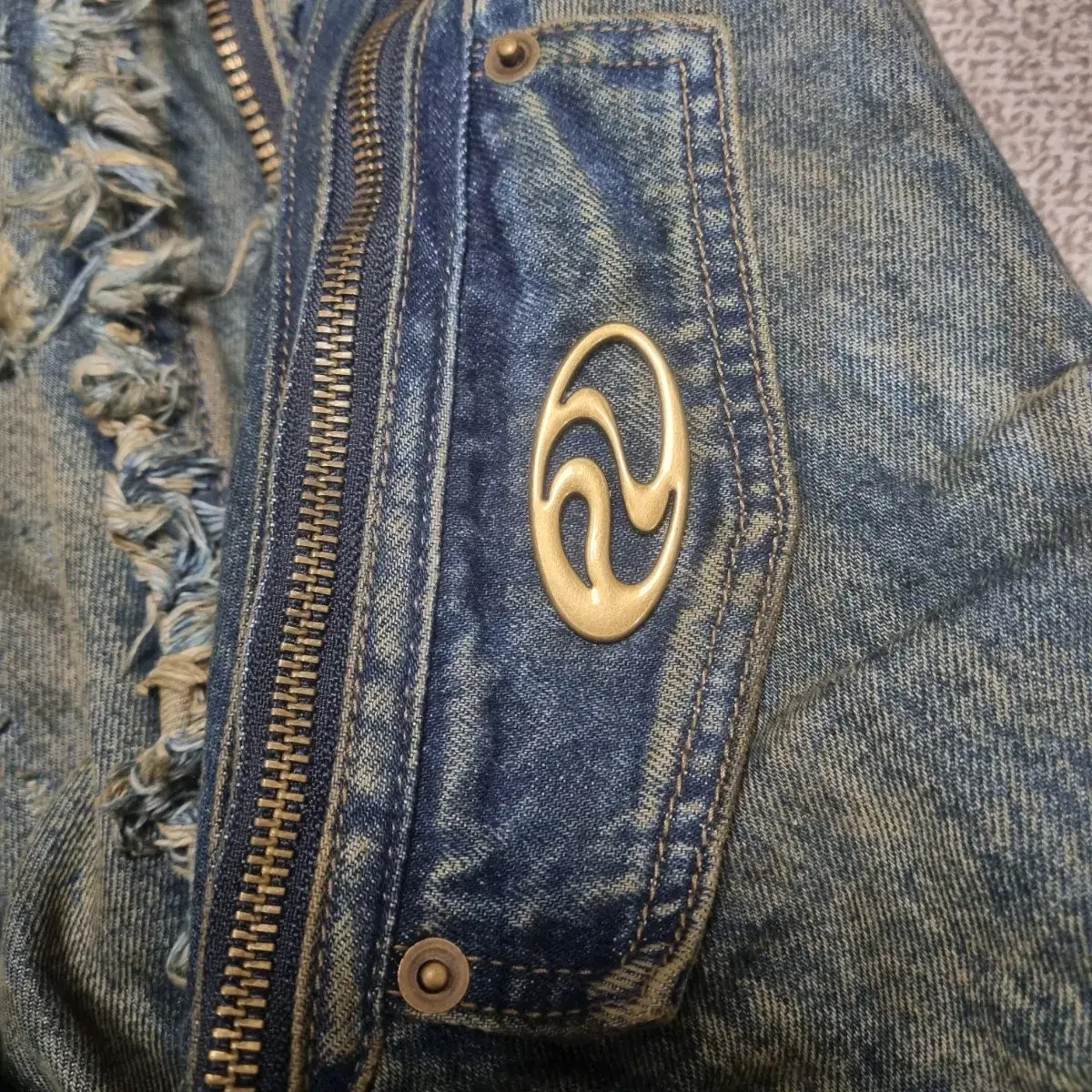 PERSONSOUL ALIENS DENIM