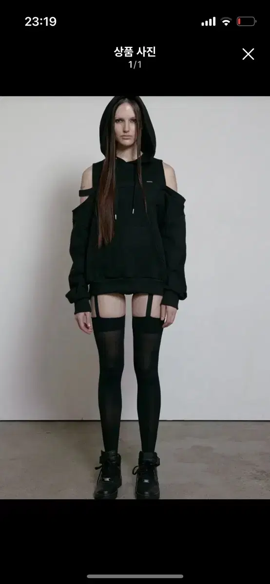 보헤미안서울 컷아웃후드 CUT OUT OFF SHOULDER HOODIE