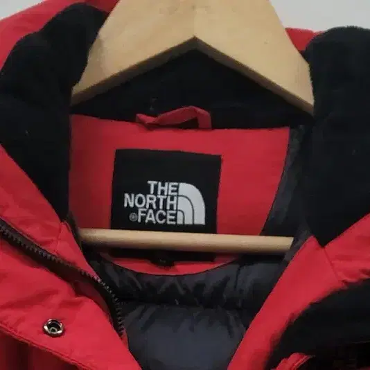 THE NORTH FACE 노스페이스 레드 패딩  여 95 A249