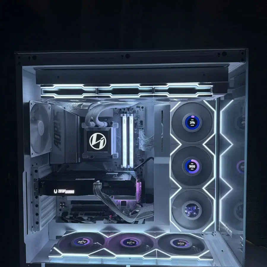 9800x3D , 화이트 컨셉 고사양 반본체 판매해요