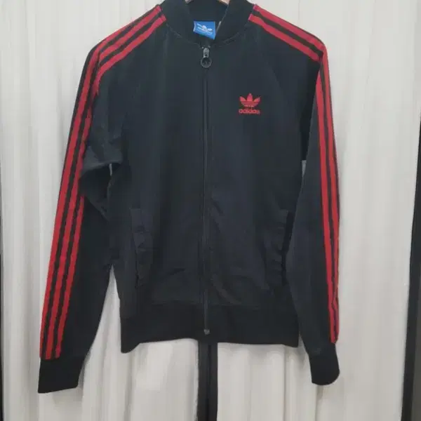 ADIDAS 아디다스저지 트랙탑 블랙 자켓  090 A242