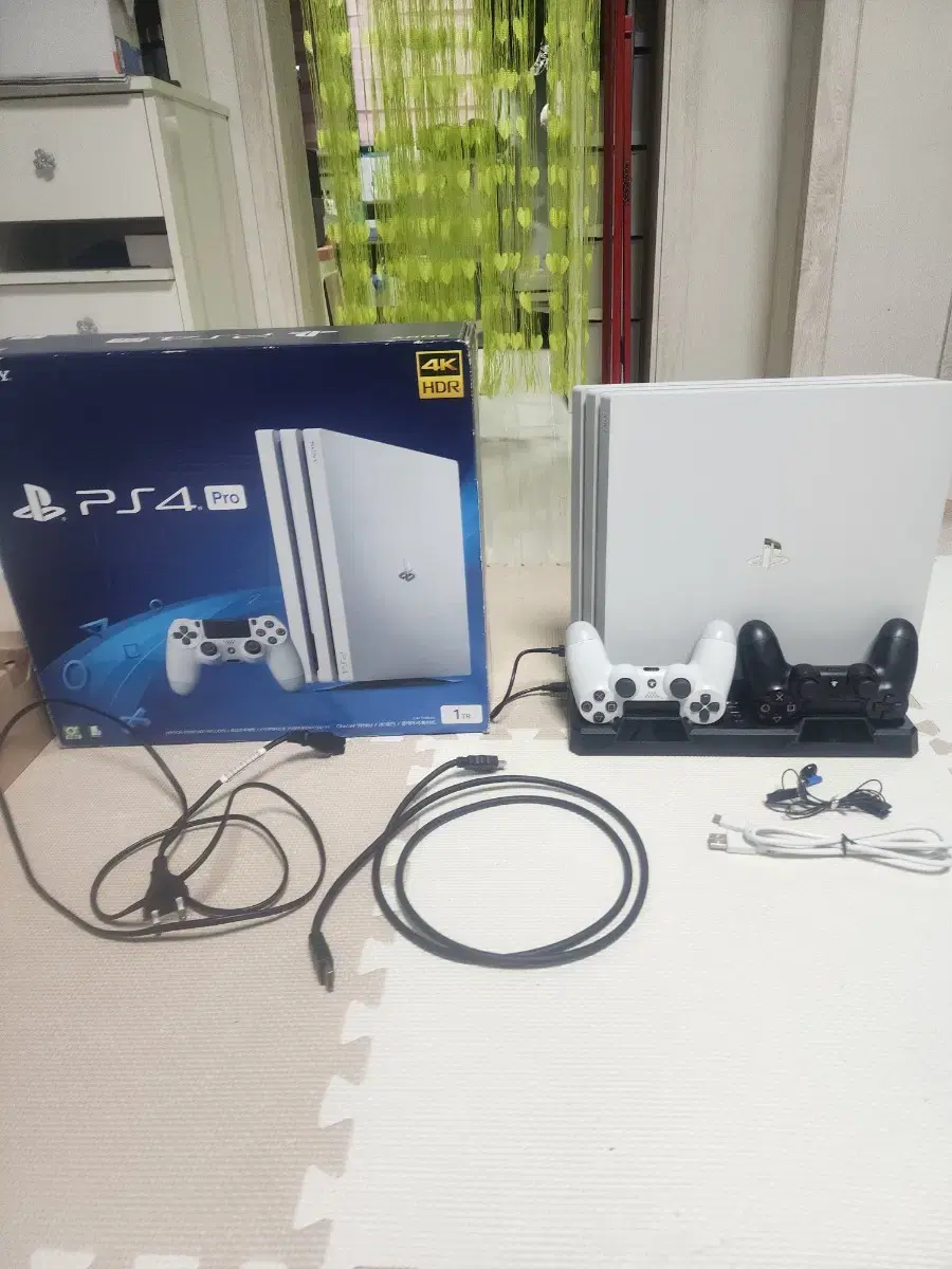 플스4프로 ps4 pro 7218b 화이트 1테라