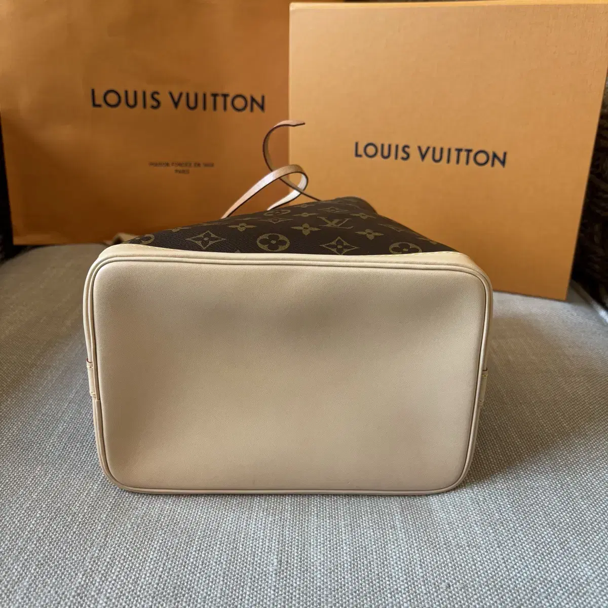 [새상품] LOUIS VUITTON 루이비통 노에 BB 모노그램 복조리