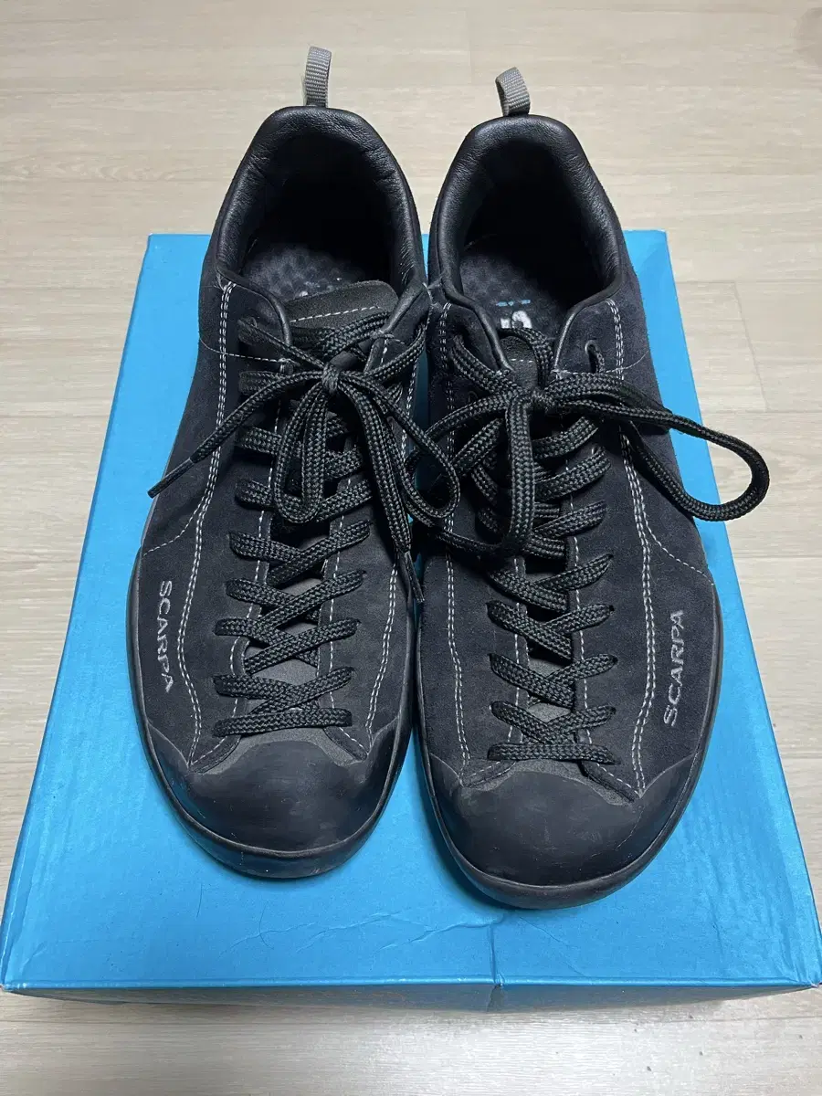 Scarpa 스카르파 모히또 레더 블랙 275