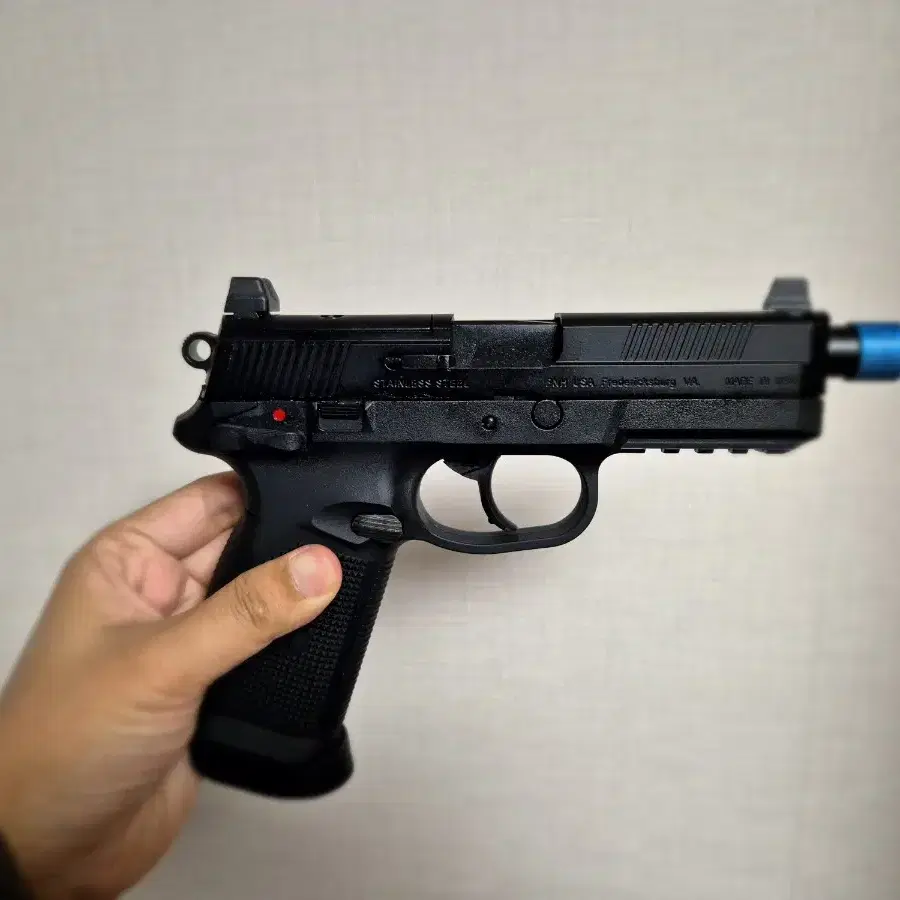 VFC FNX45 민트급 팝니다