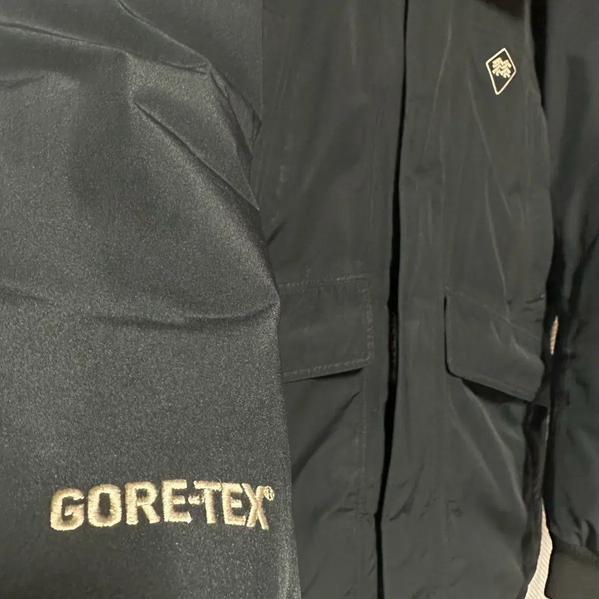 코오롱 구스다운 GORE-TEX 패딩 (XL-105사이즈)